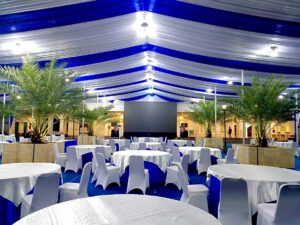 tenda dekorasi serut yang elegan membuat acara menjadi terlihat mewah