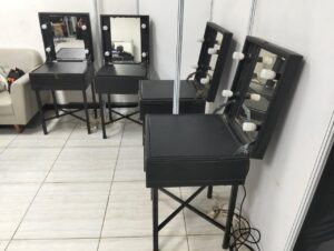 sewa meja rias untuk di backstage