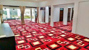 karpet permadani minimalis untuk acara di dalam ruangan